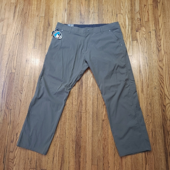 Kuhl Kontra Mens pants Size 40 × 30 NEW Dark Moss - Picture 1 of 6